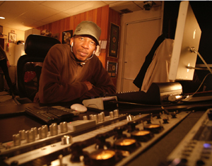 Hank Shocklee: Inside the Making of BOMB SQUAD Tactical Beats and Sample Artillery