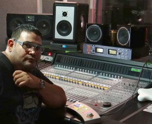 Super DJ/Super Producer Junior Sanchez: Inside a Hitmaker’s Home Studio Workflow