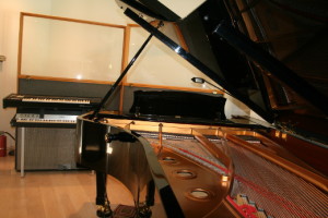Real keys: A concert grand piano, Fender Rhodes, and Clavinet Pianet Duo  IMG_9963520