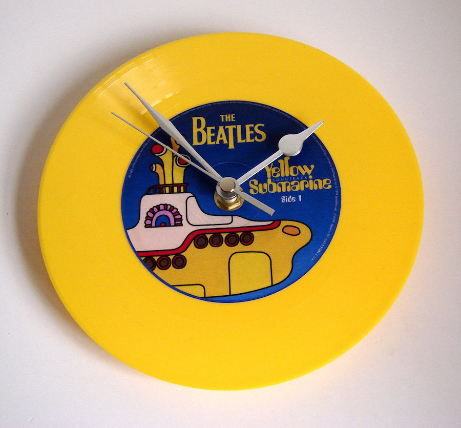 Vintage record clock by Etsy user "clockstockandbarrell"